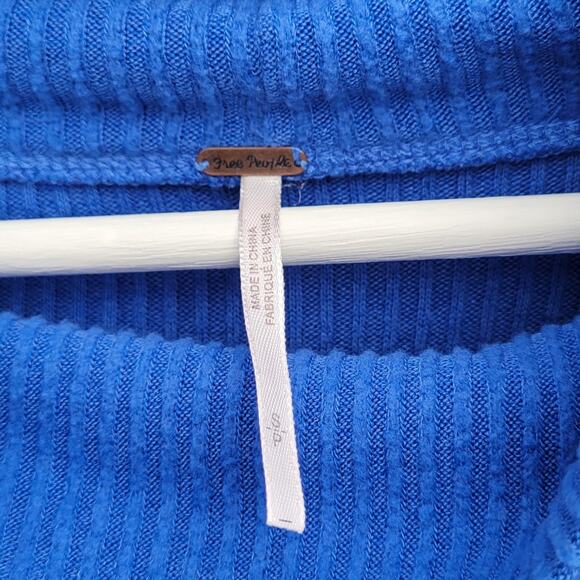 Free People Prism Swit Top in Blue Combo Small - Picture 7 of 7